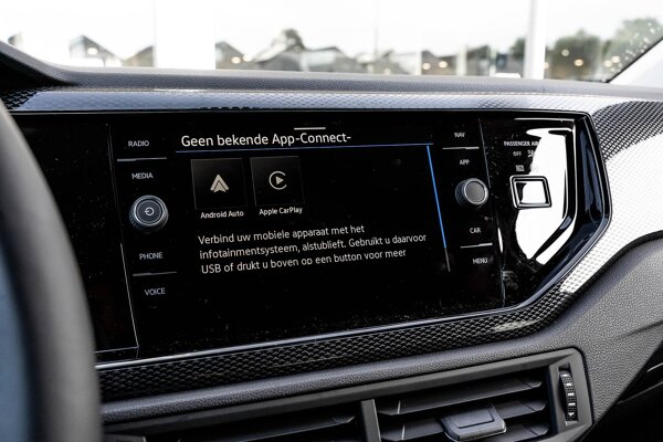 Apple Carplay/Android Auto