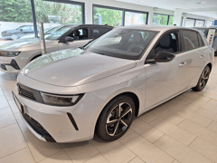 Opel Astra ASTRA EDITION 5P 1.2 TURBO MT6 110 PK* WINTER PACK * NAVI * CAMERA + SENSOREN * - Afbeelding 2