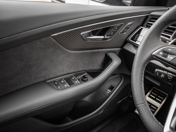 carbonafwerking interieur