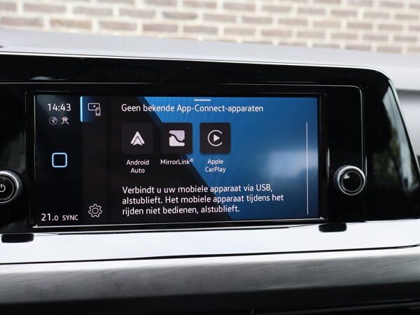 Apple Carplay/Android Auto