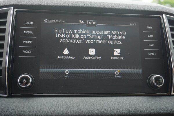 Apple Carplay/Android Auto