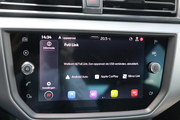 Apple Carplay/Android Auto