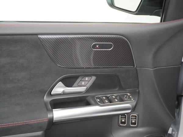 Verwarmde stoelen vooraan Verwarmde stoelen vooraan