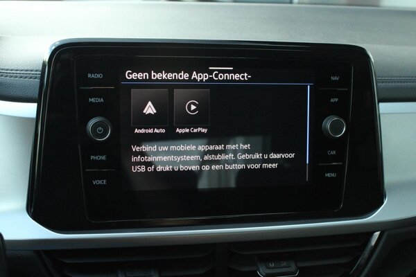 Apple Carplay/Android Auto