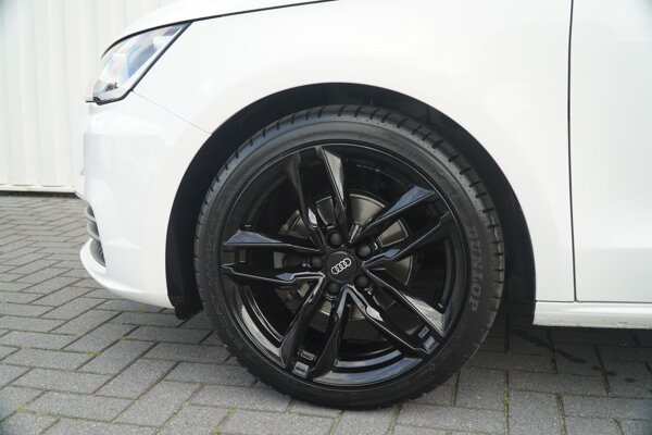 Lichtmetalen velgen 17inch