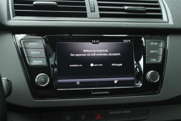 Apple Carplay/Android Auto