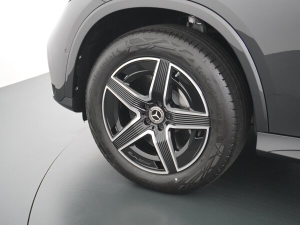 19" vijf-spaaks lichtmetalen AMG-velgen