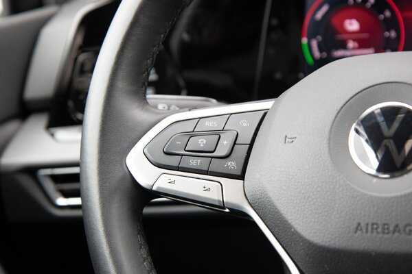 cruise control adaptief met Stop&Go en stuurhulp