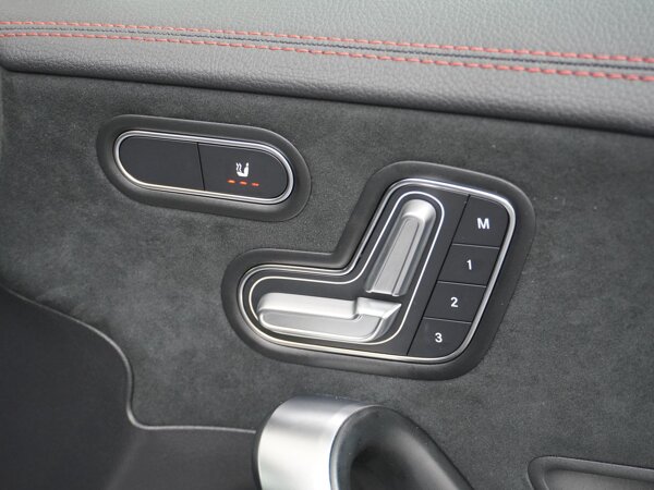 Verwarmde stoelen vooraan