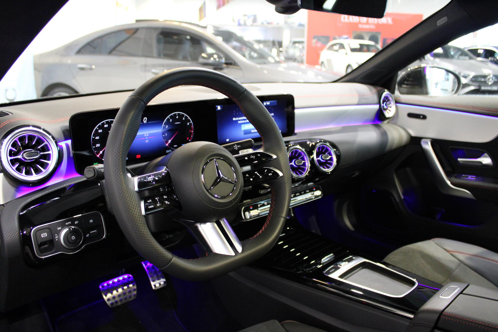 Mercedes-Benz CLA Shooting Brake 200 AMG Line - Afbeelding 3