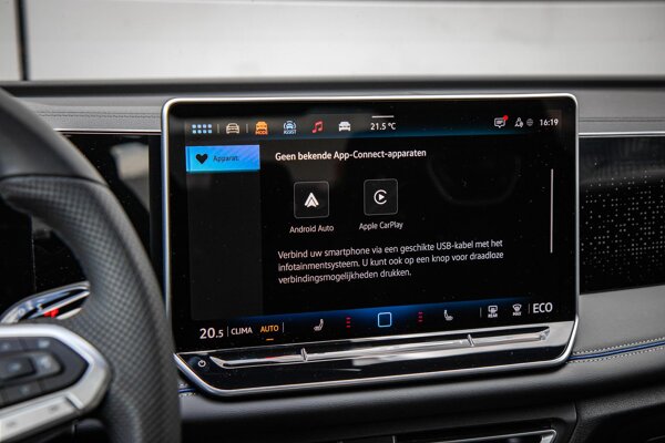 Apple Carplay/Android Auto