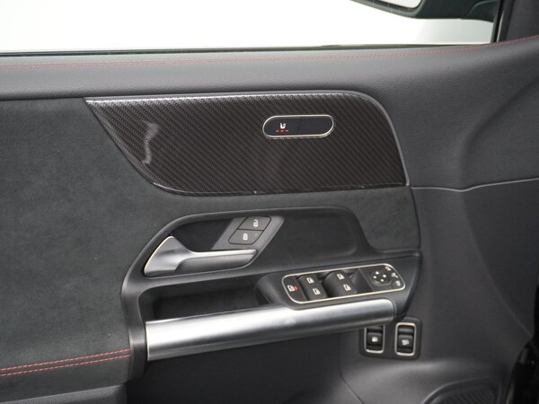 Verwarmde stoelen vooraan Verwarmde stoelen vooraan