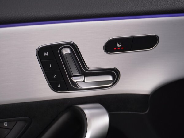 Elektrisch verstelbare bestuurderszetel met geheugenfunctie