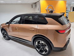 Opel Grandland GS Electric 73 kWh direct 213pk* COMFORT PACK PLUS * TECH PACK PLUS * FOCAL SPEAKERS * - Afbeelding 4