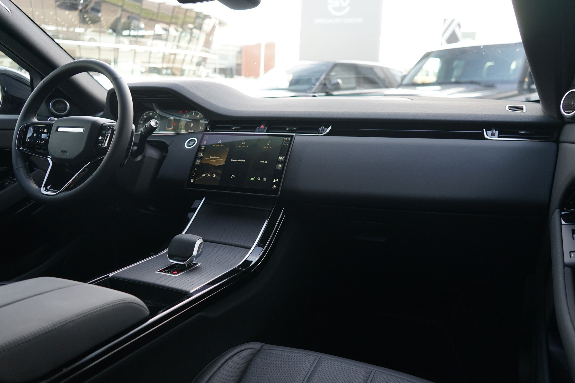 Land Rover Range Rover Evoque P270e PHEV AWD Graphite Edition | Occasion Lease vanaf € 949 p/m - Afbeelding 3