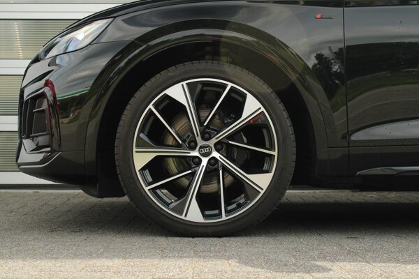 21" lichtmetalen velgen, Audi Sport "5-spaak offset"-design, antracietzwart, glansgedraaid, 8,5Jx21