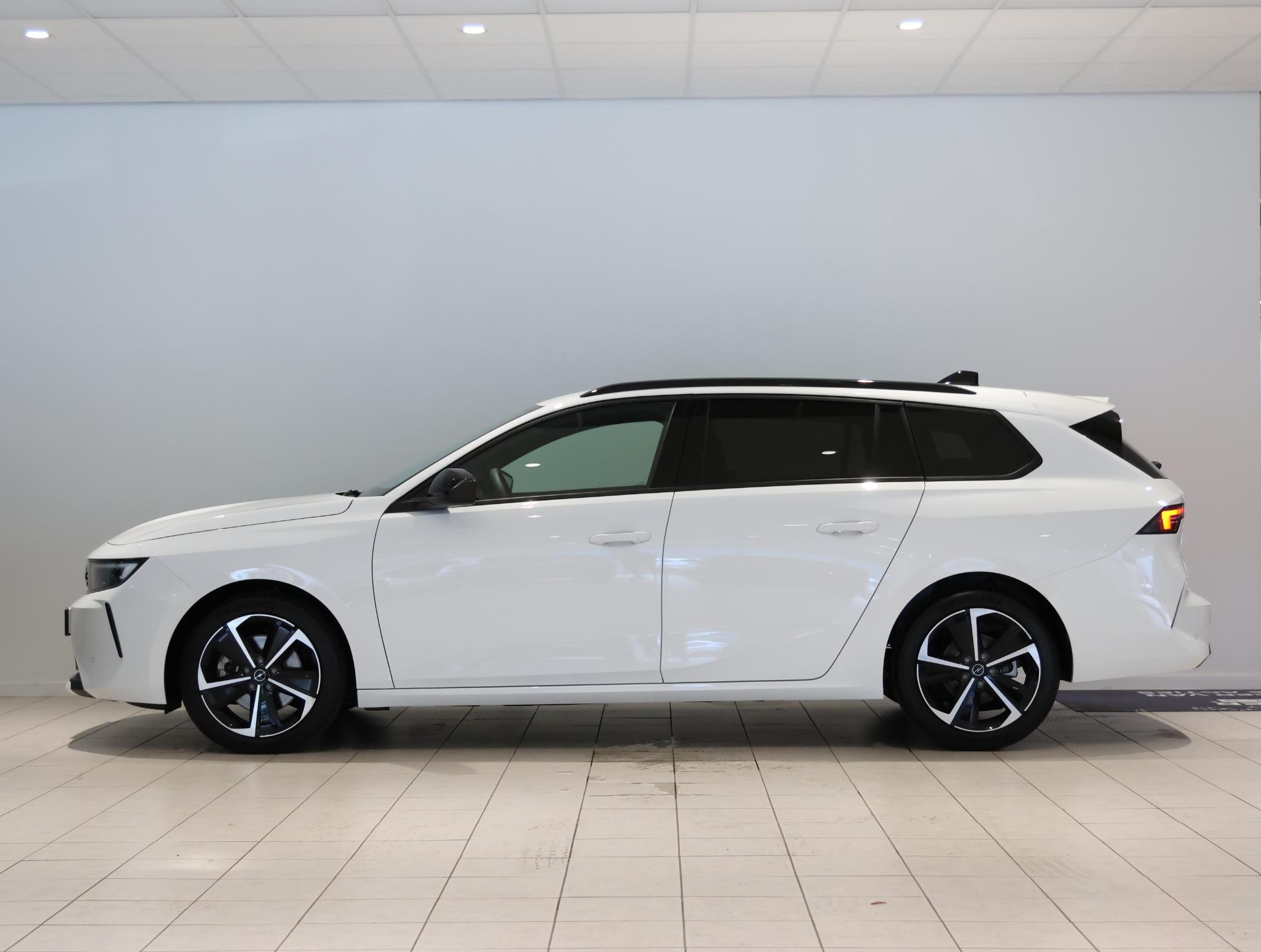 Opel Astra Sports Tourer 1.2 Turbo 145PK Hybrid Business Edition - Afbeelding 2