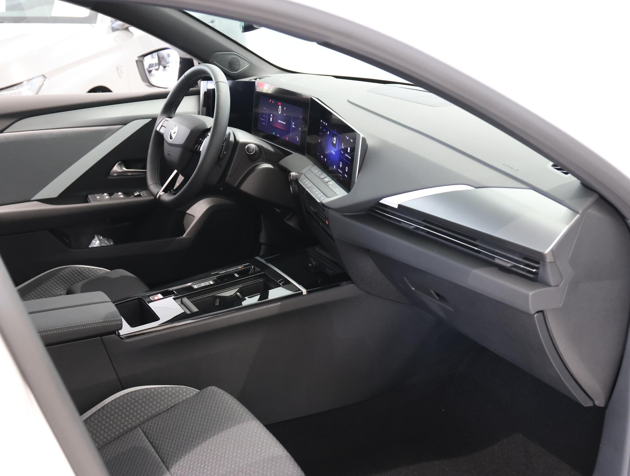 Opel Astra Sports Tourer 1.2 Turbo 145PK Hybrid Business Edition - Afbeelding 4