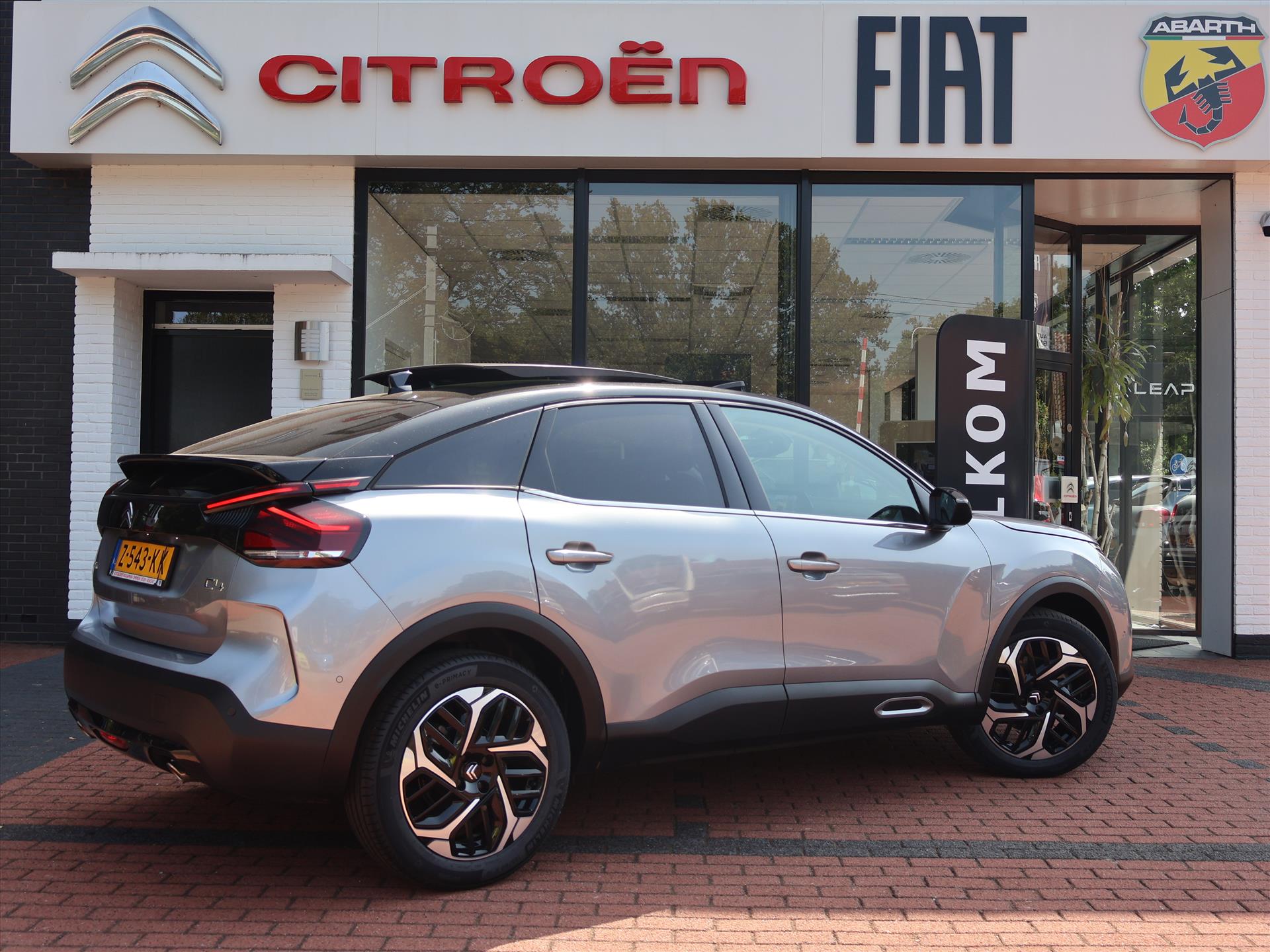 Citroën C4 PureTech 130PK S&S EAT8 Automaat Max, Rijklaarprijs | Panoramadak | Adaptieve Cruise | Leder | Stoelverwarming - Afbeelding 5