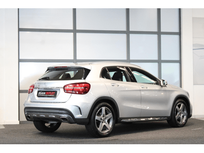 Mercedes-Benz GLA 180 Business Solution AMG Upgrade Edition - Afbeelding 2