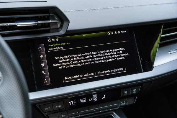 Apple Carplay/Android Auto