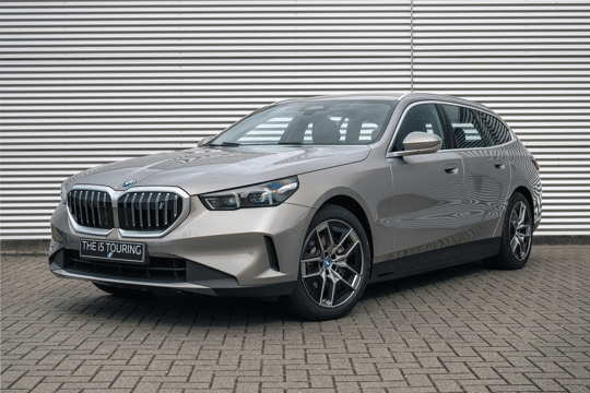 BMW i5 eDrive40