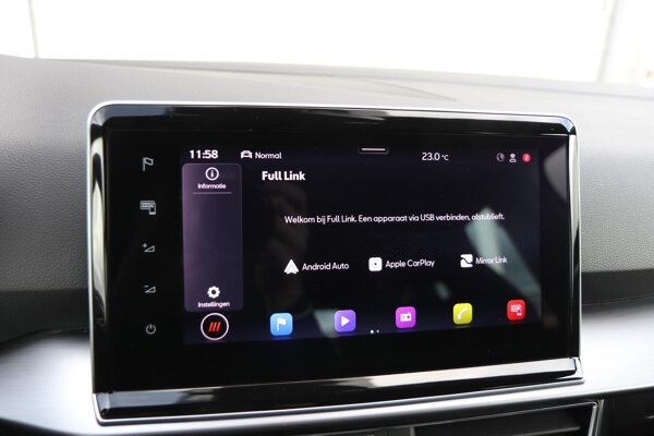 Apple Carplay/Android Auto