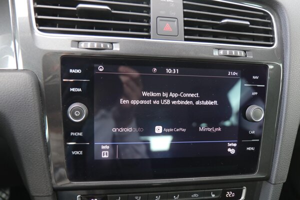 Apple Carplay/Android Auto