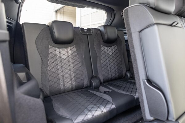 2 stoelen op derde rij 2 stoelen op derde rij