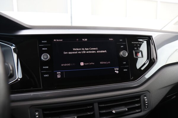Apple Carplay/Android Auto