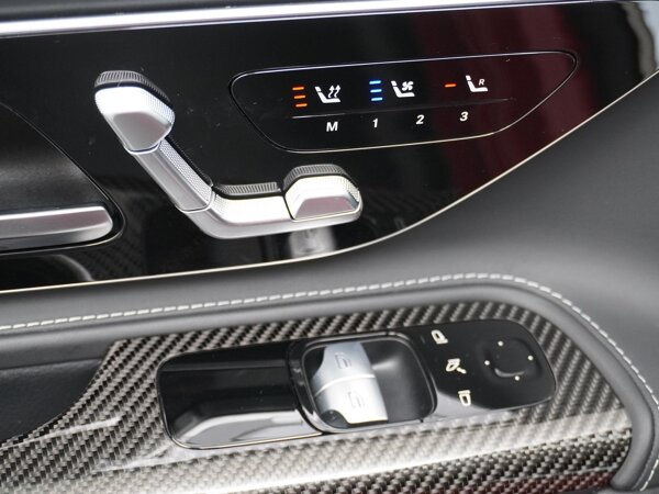 Stoelventilatie/-verwarming vooraan