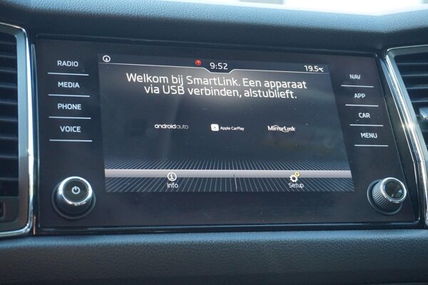 Apple Carplay/Android Auto