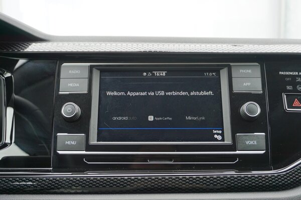 Apple Carplay/Android Auto