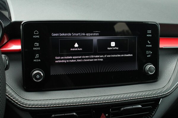Apple Carplay/Android Auto