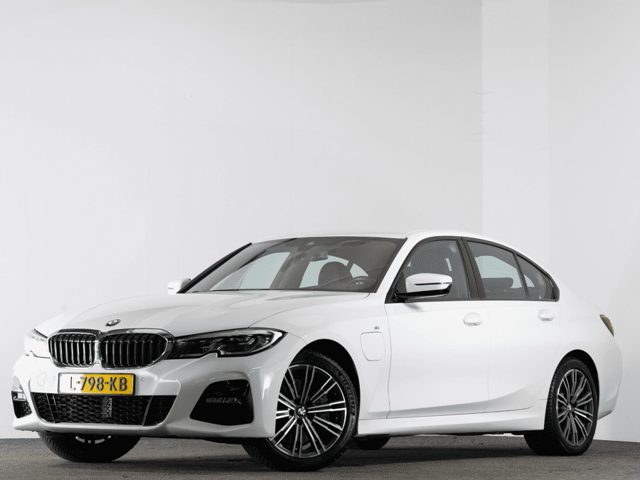 BMW 3 Serie 330e 293 PK M-Sport - Afbeelding 1