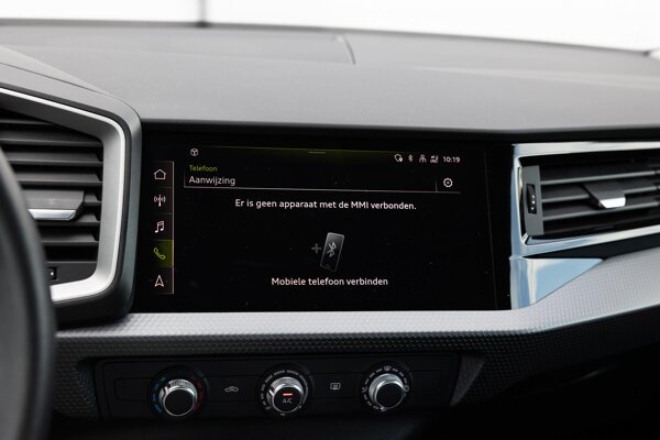 Apple Carplay/Android Auto