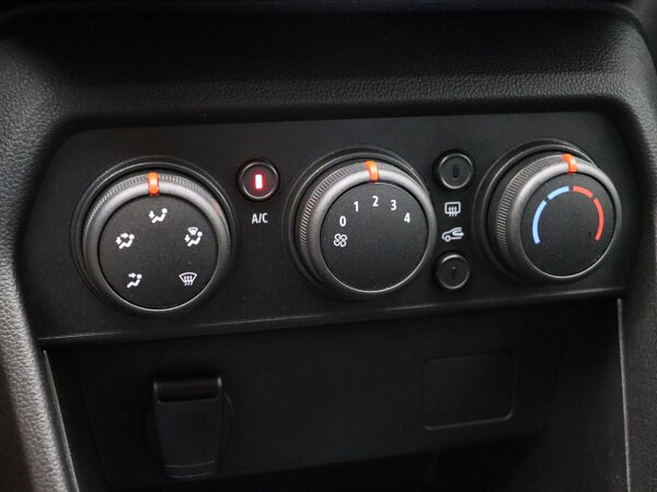 Handmatig bediende airconditioning Handmatig bediende airconditioning
