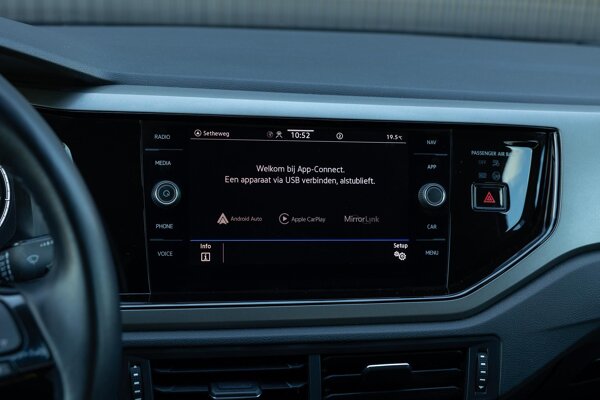 Apple Carplay/Android Auto