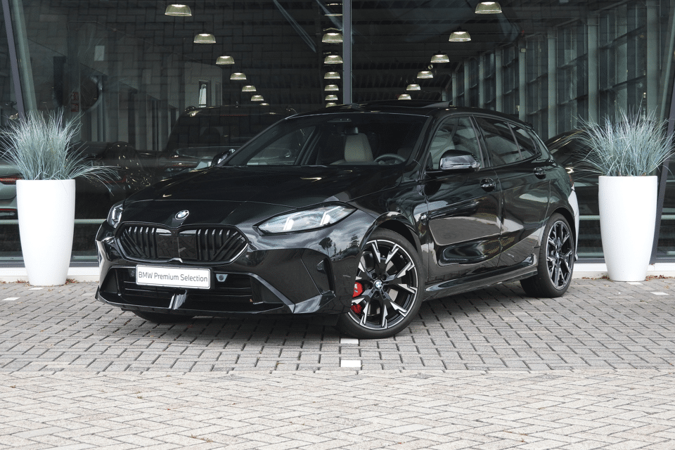 BMW 1 Serie 120 High Executive M Sport Automaat - Afbeelding 1