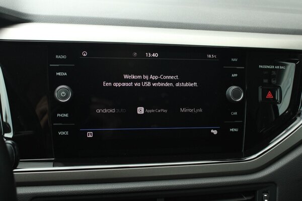 Apple Carplay/Android Auto
