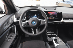 BMW iX1 eDrive20 M Sport - Afbeelding 3