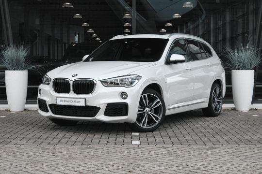 BMW X1 sDrive20i High Executive M Sport Automaat