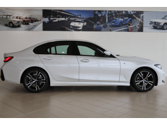 BMW 3 Serie Sedan 320i - Afbeelding 3
