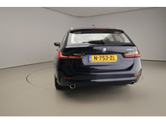 BMW 3 Serie Touring 330e - Afbeelding 3