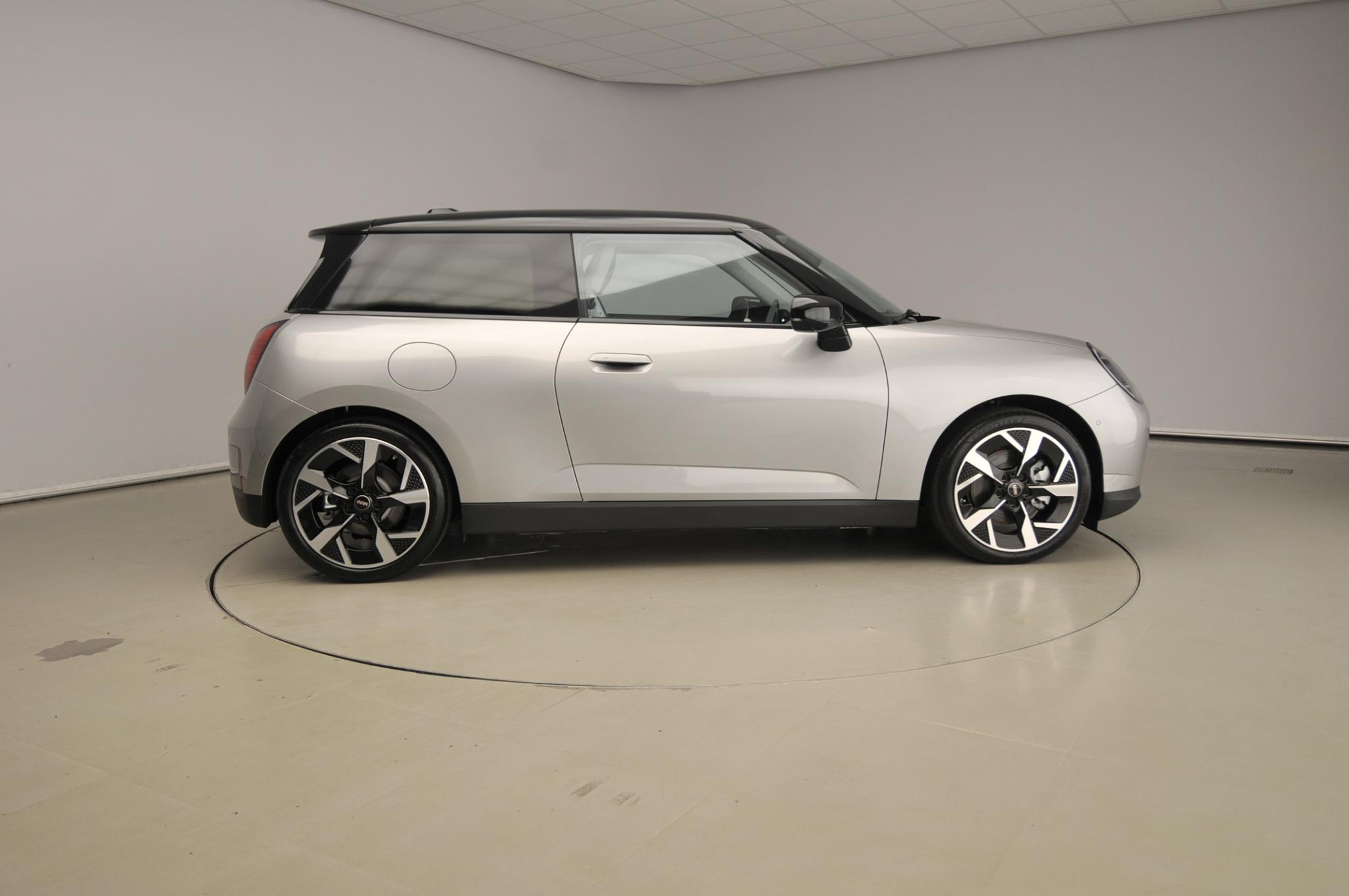 MINI 3-Deurs Cooper E - Afbeelding 4