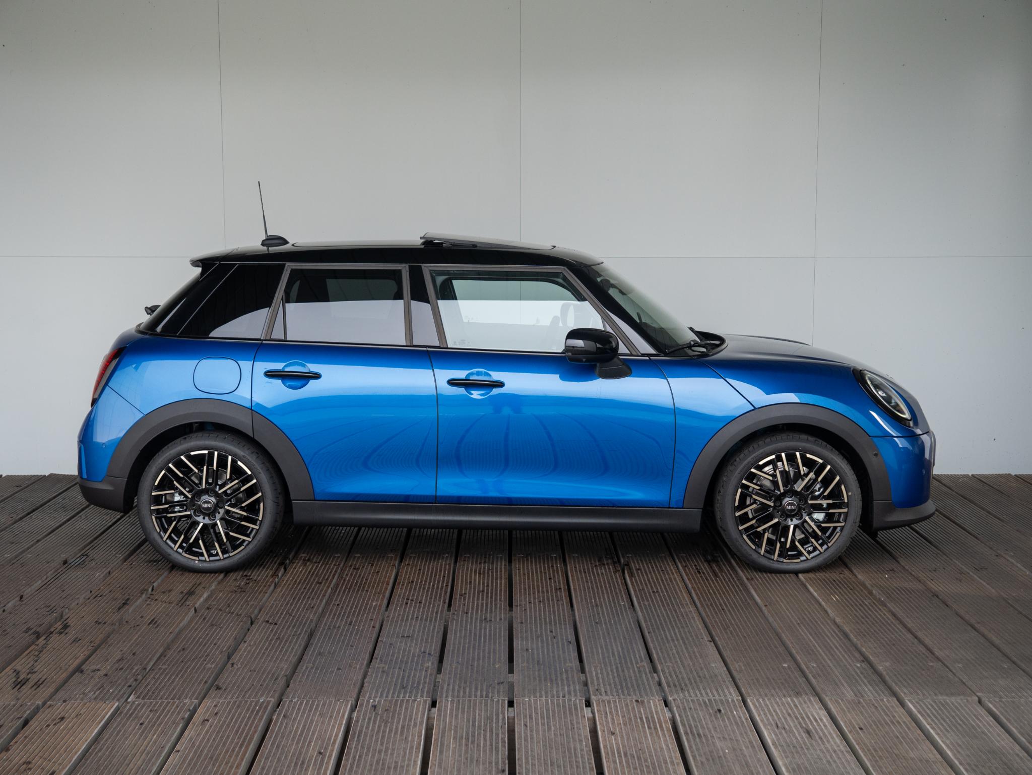 MINI 5-Deurs Cooper C - Afbeelding 4