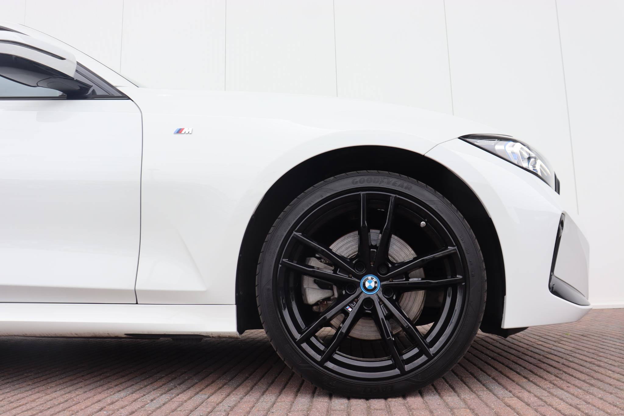 BMW 3 Serie 330e - Afbeelding 5