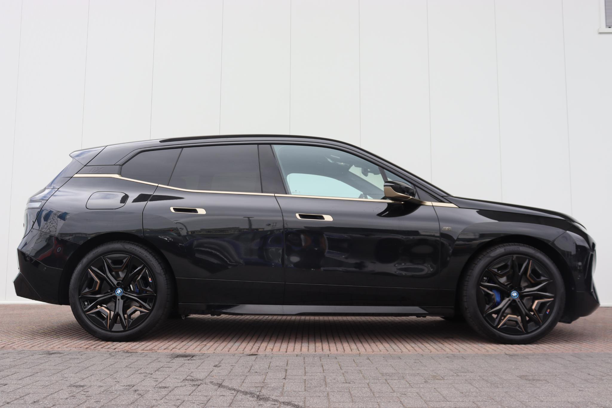 BMW iX xDrive50 Executive 112 kWh - Afbeelding 4