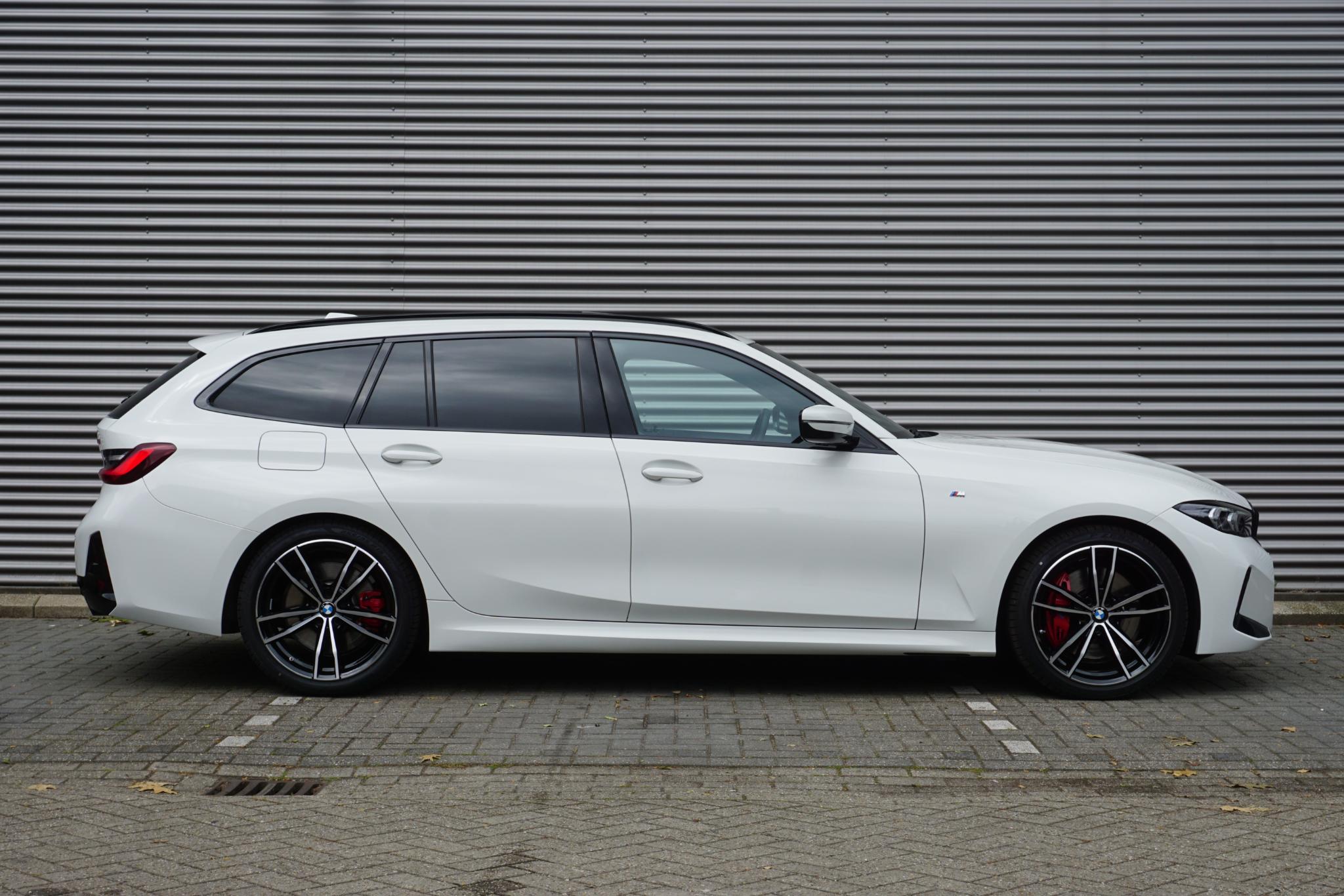 BMW 3 Serie Touring 330i - Afbeelding 4