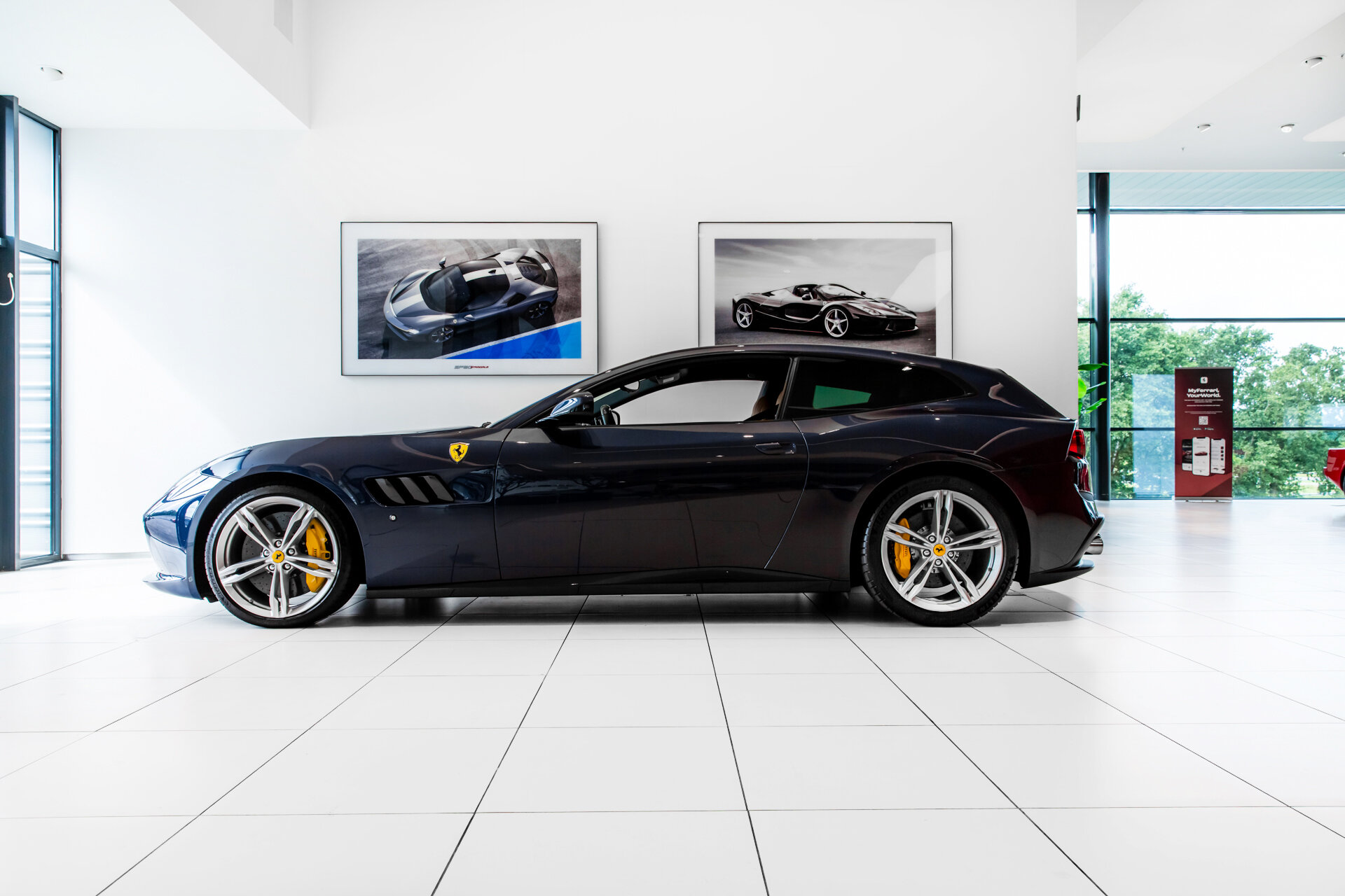 Ferrari GTC4Lusso V12 ~Ferrari Munsterhuis~